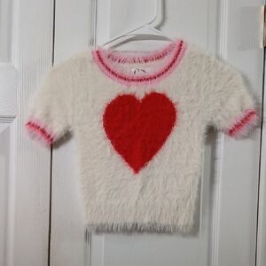 Art Class soft faux fur heart holiday short sleeve sweater Sz M (8) NWOT